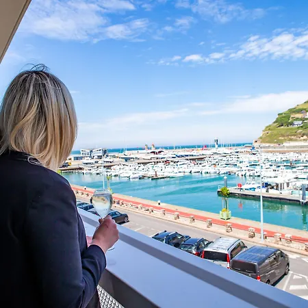 Le Grand Pavois Hotel 3*