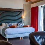Le Grand Pavois Hotel