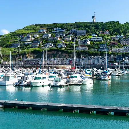 Le Grand Pavois ホテル 3*