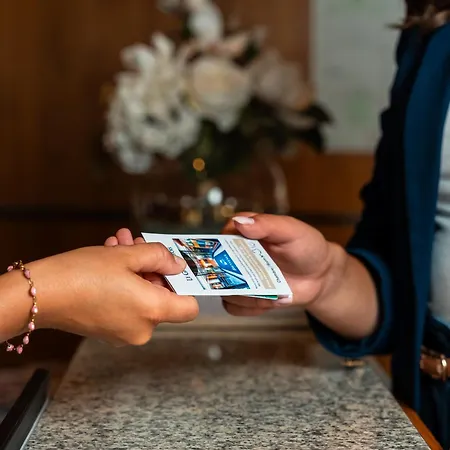 Hotel Le Grand Pavois