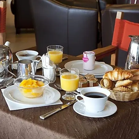 Otel Le Grand Pavois 3*